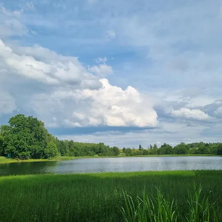 W Malym Sadzie Villa *