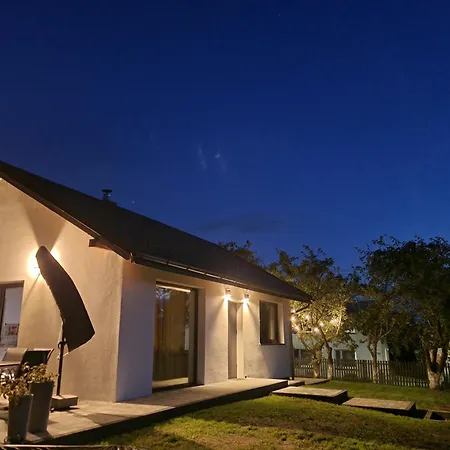 W Malym Sadzie 빌라 Dobra (Slupsk)