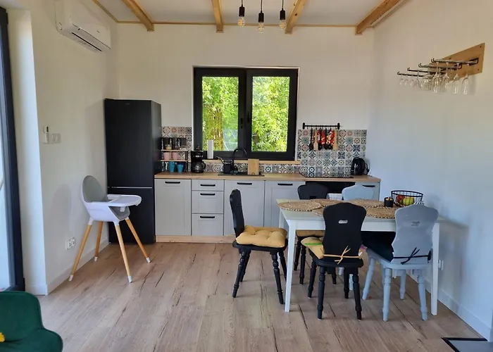 Villa W Malym Sadzie *